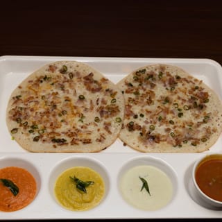Onion Uttapam (2pcs)