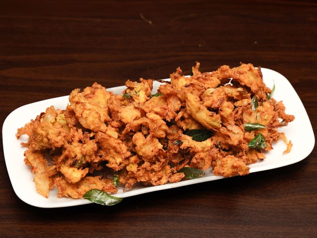 Onion Pakoda.